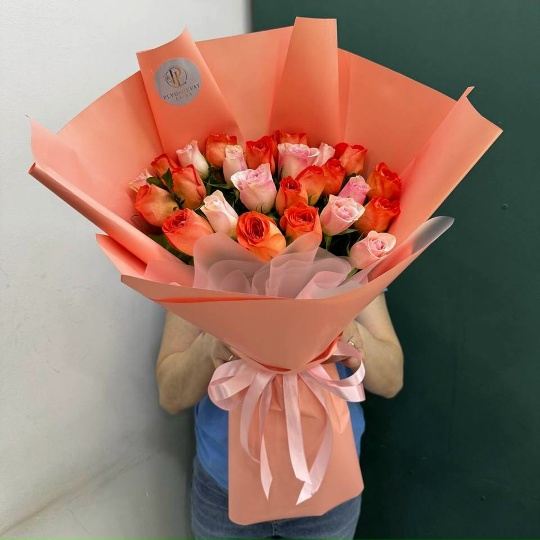 Фото 25 роз микс 50 см