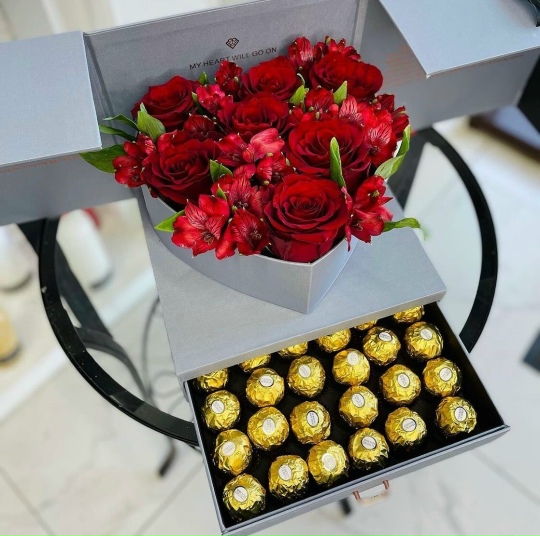 Фото Бокс сюрприз с сердцем