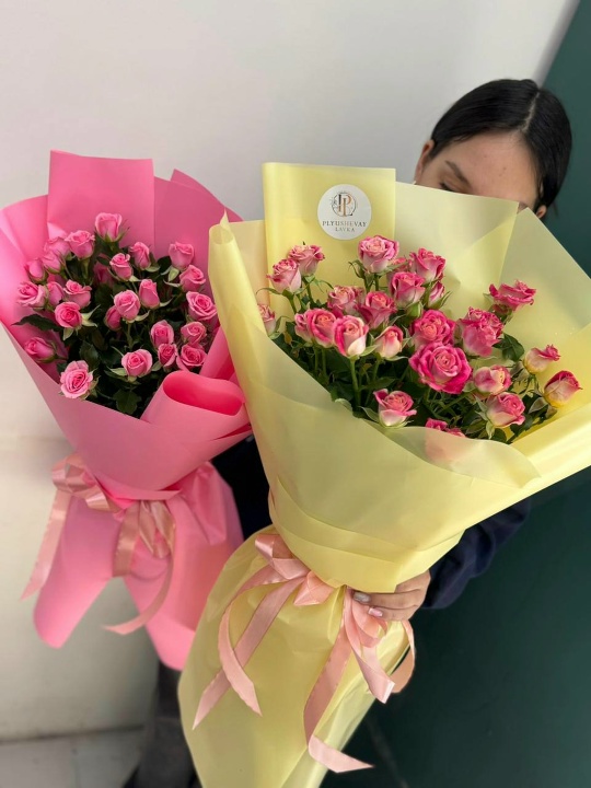 Фото Кустовые розы 5 штук