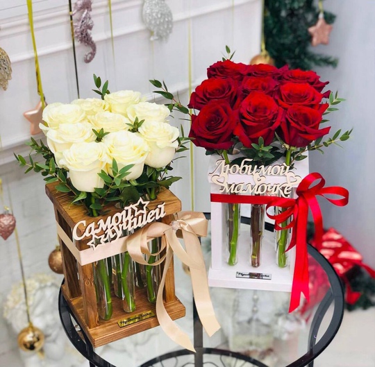 Фото РОЗА Эквадор В КОЛБЕ КВАДРАТ 9